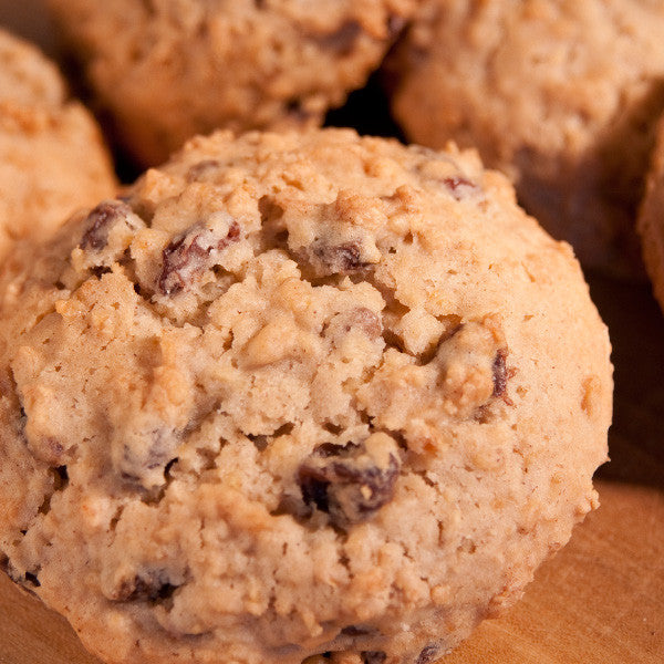 One of our most popular cookies, our super soft oatmeal cookies are thick, chewy and packed with dark raisins.
Each cookie is approximately 3 in diameter.